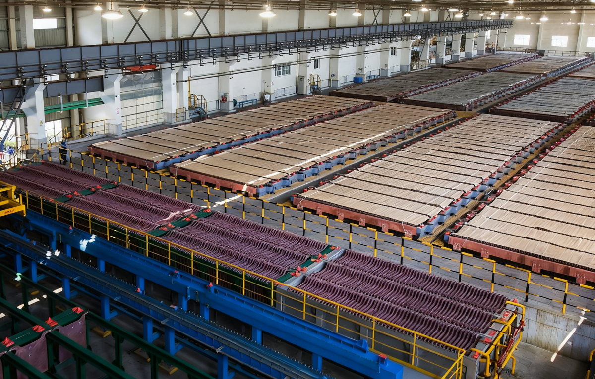 本设备多适用于有色金属湿法冶金萃取过程中的有机相提取和分离，用于更高精度要求的场合。